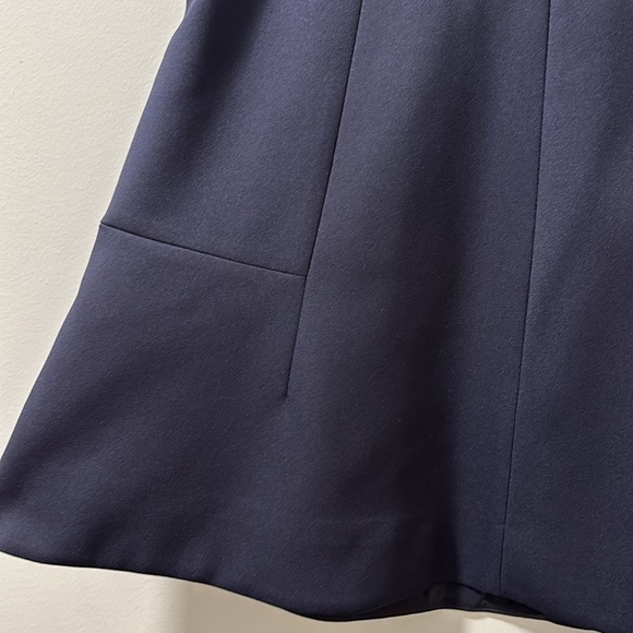 Like new navy Jcrew a-line mini skirt, size 6 - Picture 2 of 3